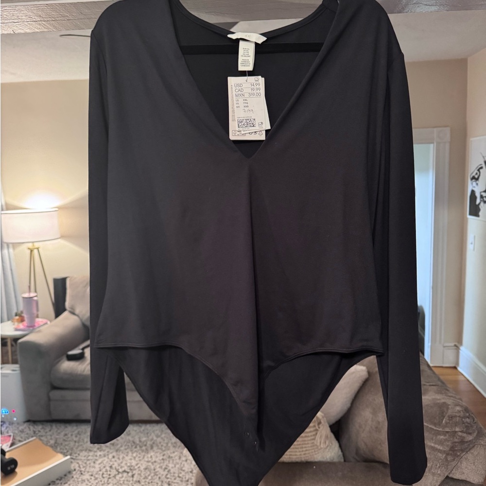 H&M women’s black v neck bodysuit